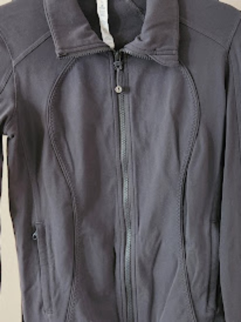 Lululemon In stride dark gray jacket, like New,